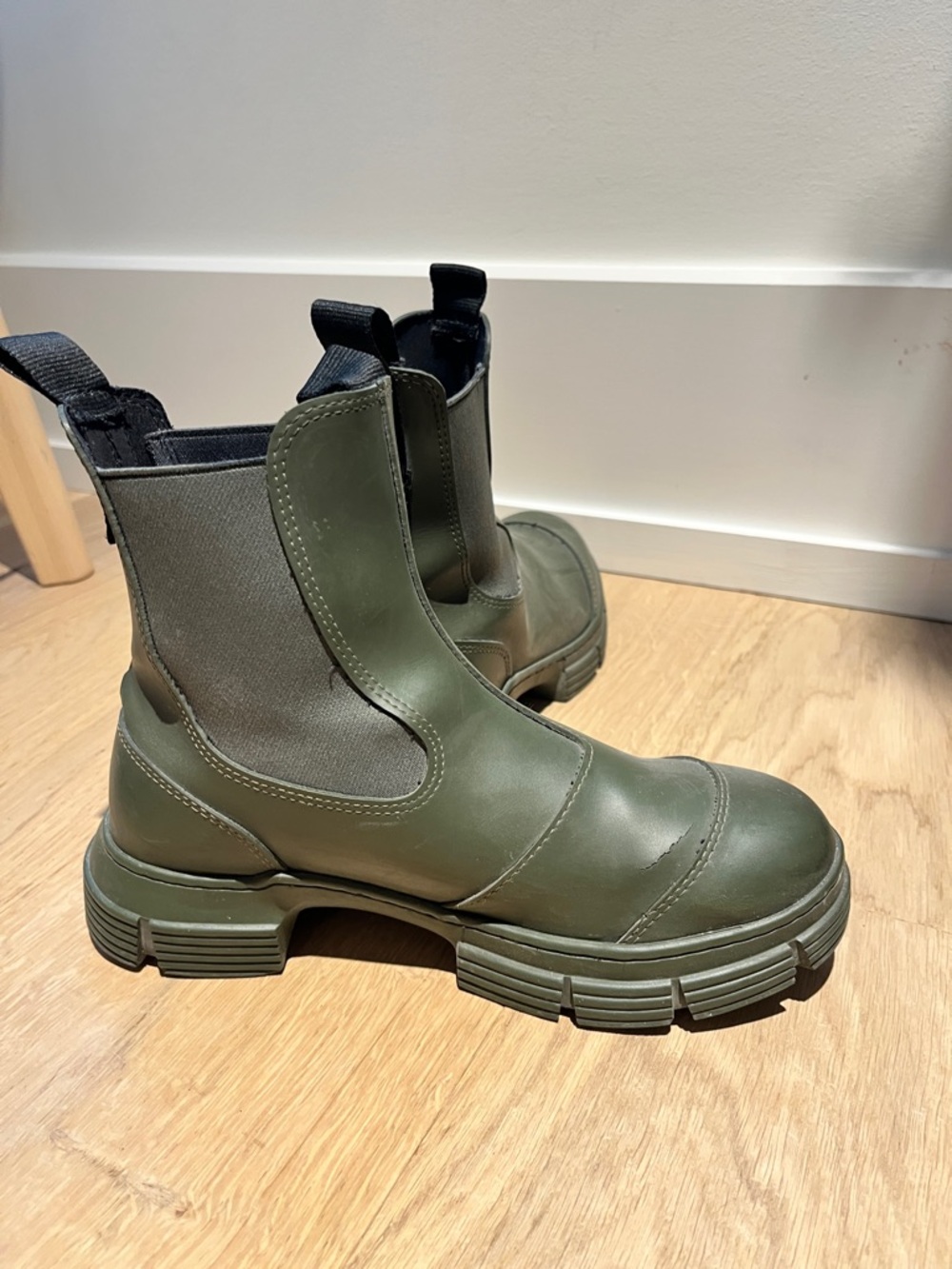 Ganni Rubber Chelsea Boots - Picture 2 of 7